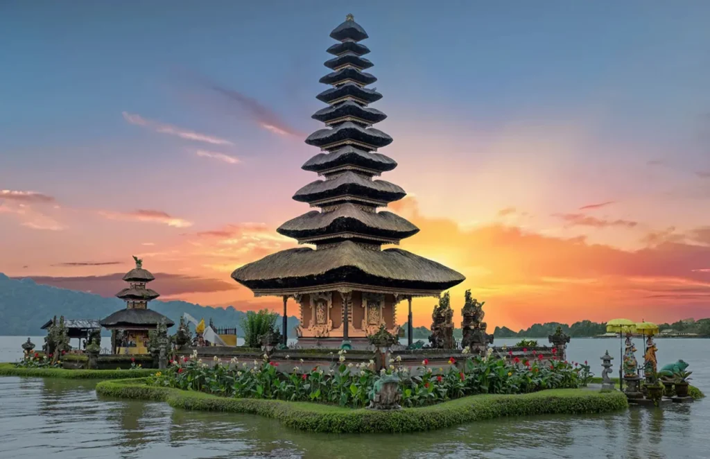 Image of Ulun Danu Beratan temple in Bali